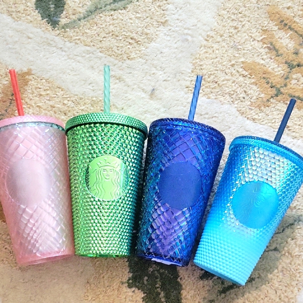 Set Of 4 Starbucks Party Tumblers with Diamond Texture
